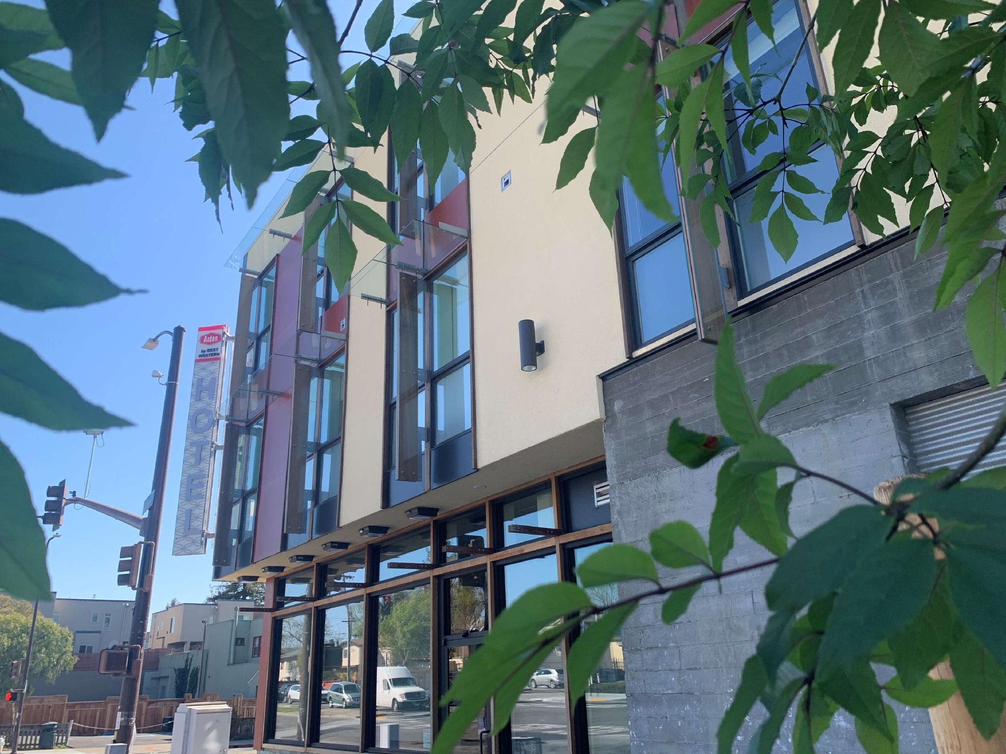 Ngoại cảnh khách sạn