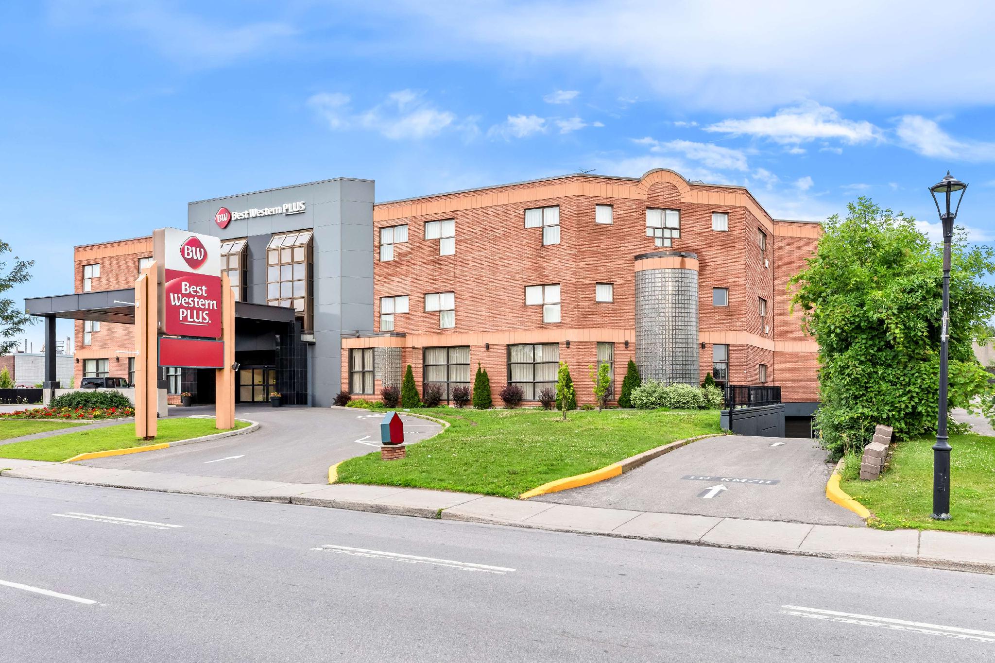 Ngoại cảnh khách sạn