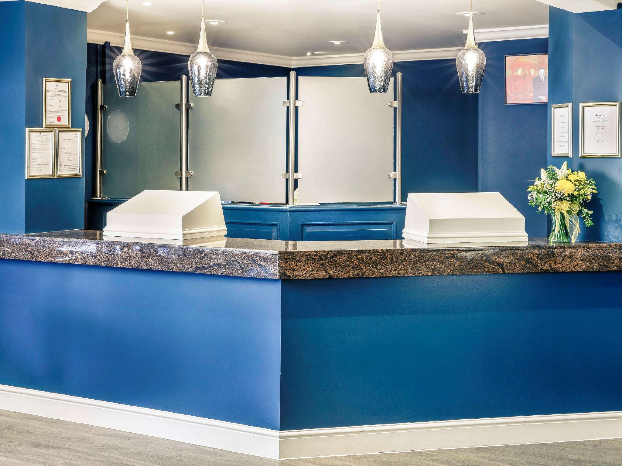 Ngoại cảnh khách sạn