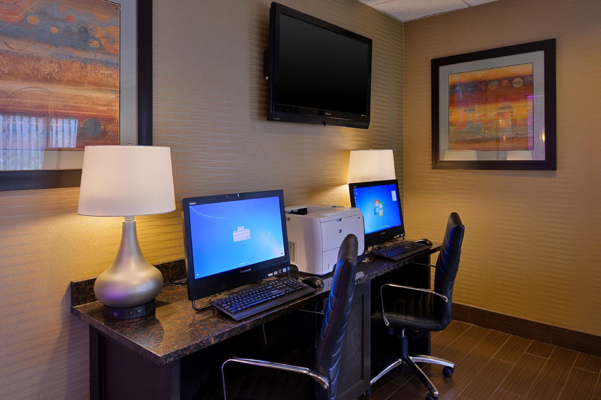 Trung tâm hội nghị