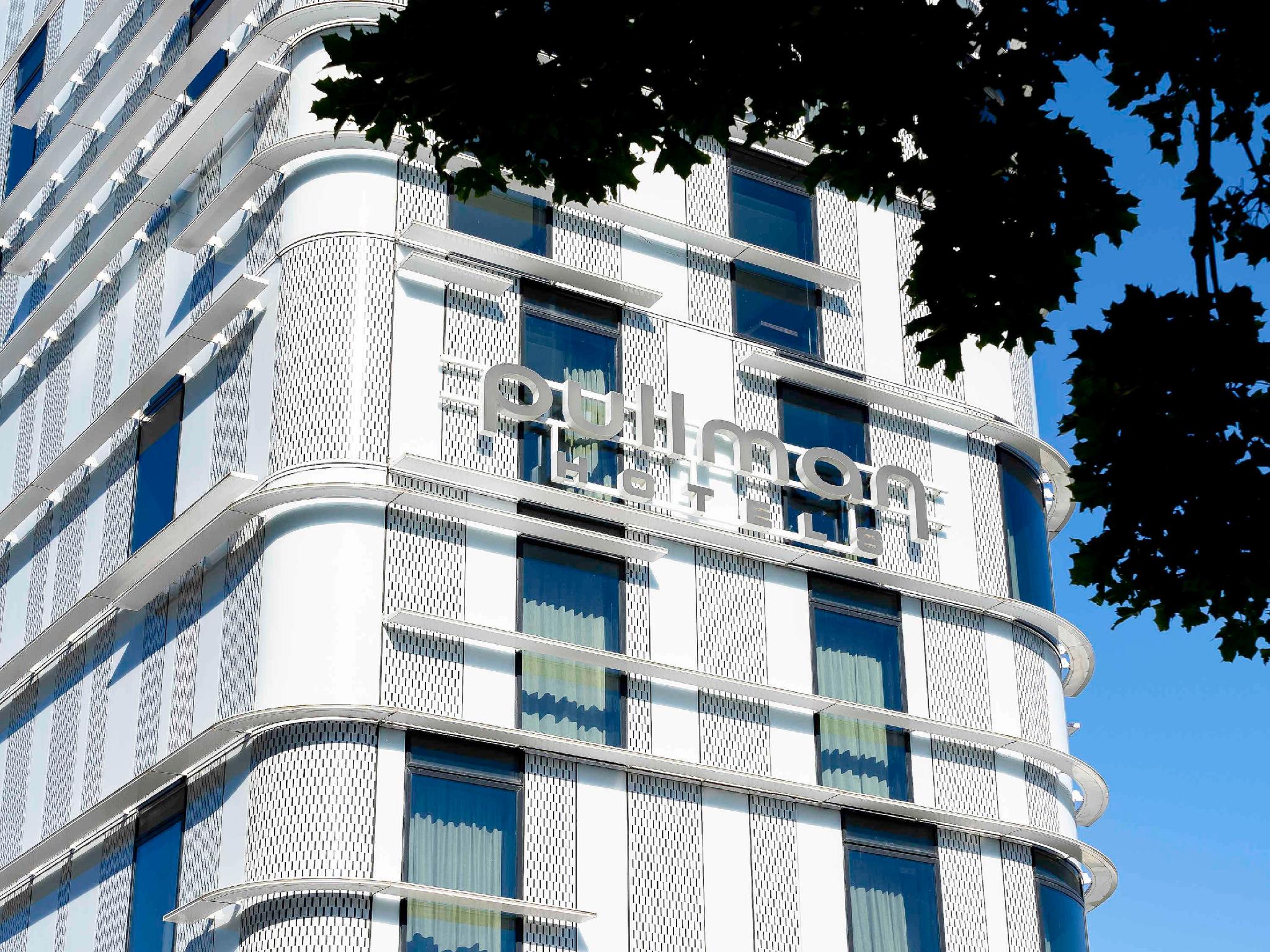 Ngoại cảnh khách sạn