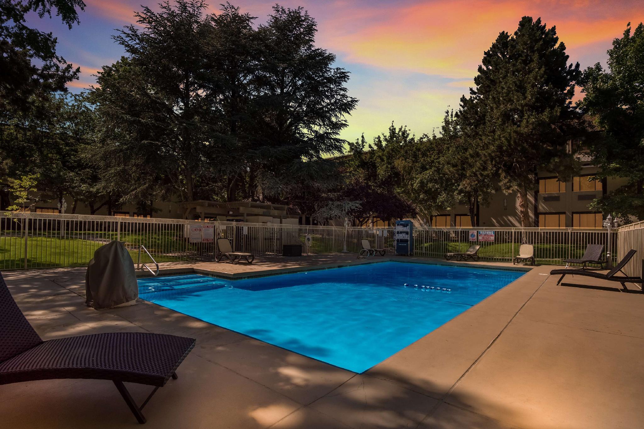 Ngoại cảnh khách sạn