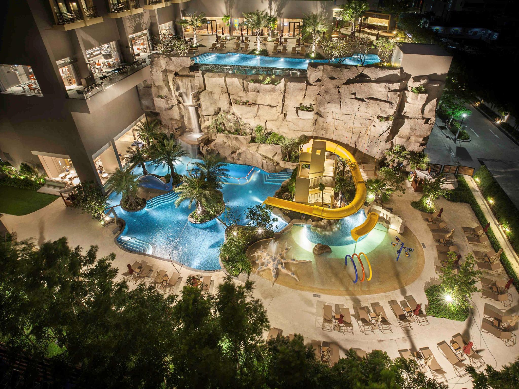 Ngoại cảnh khách sạn