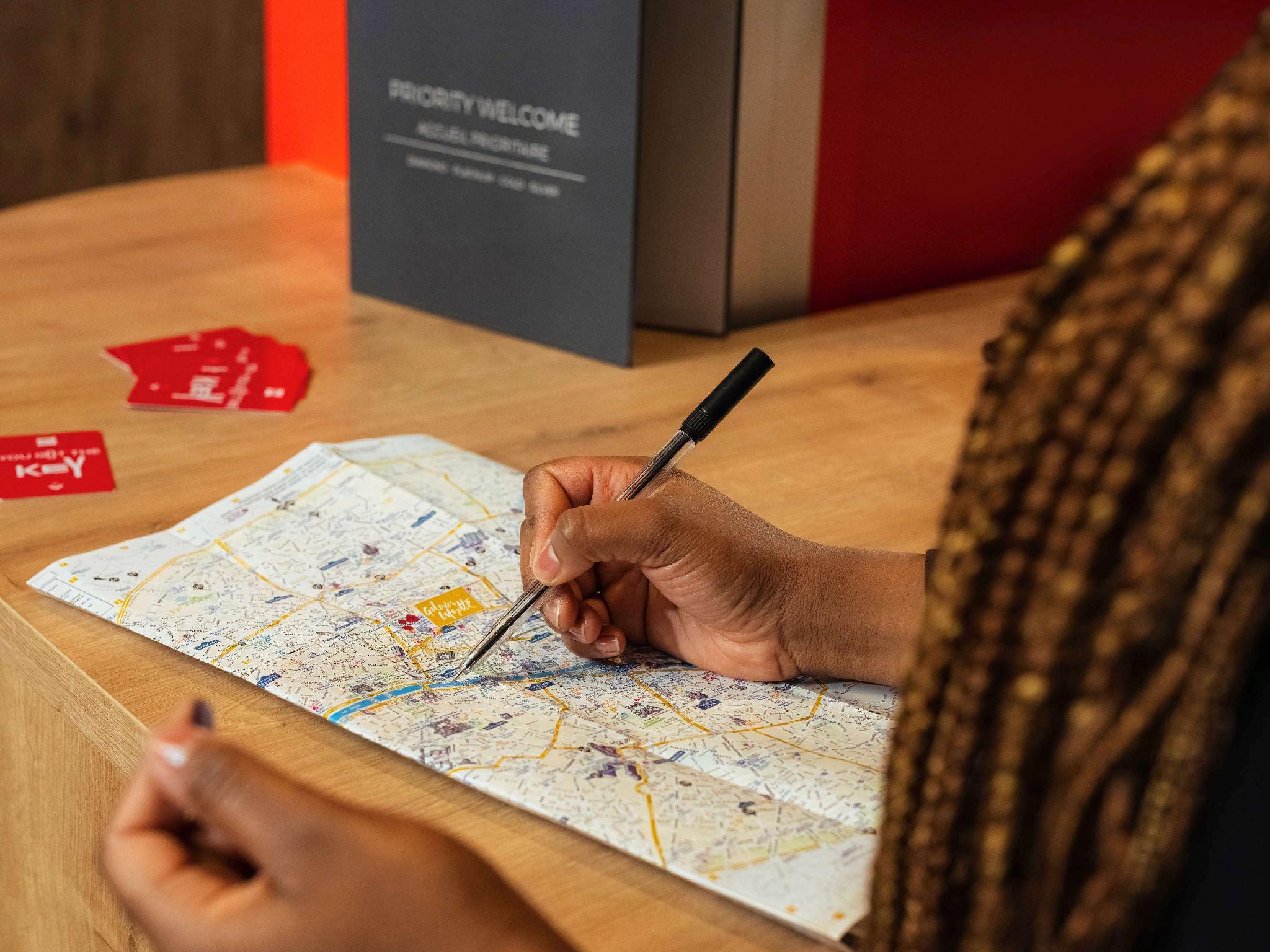 Trung tâm hội nghị