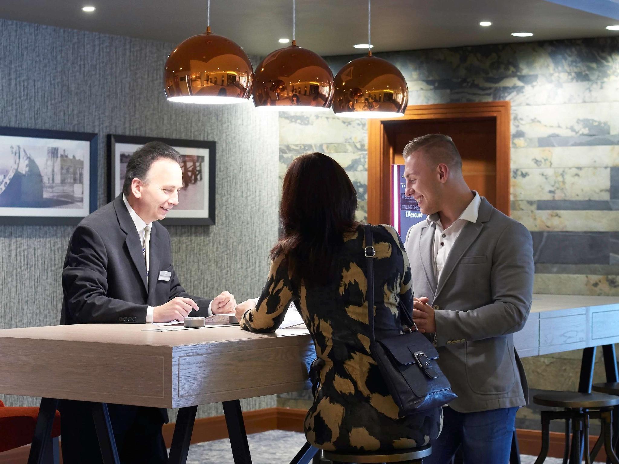 Trung tâm hội nghị