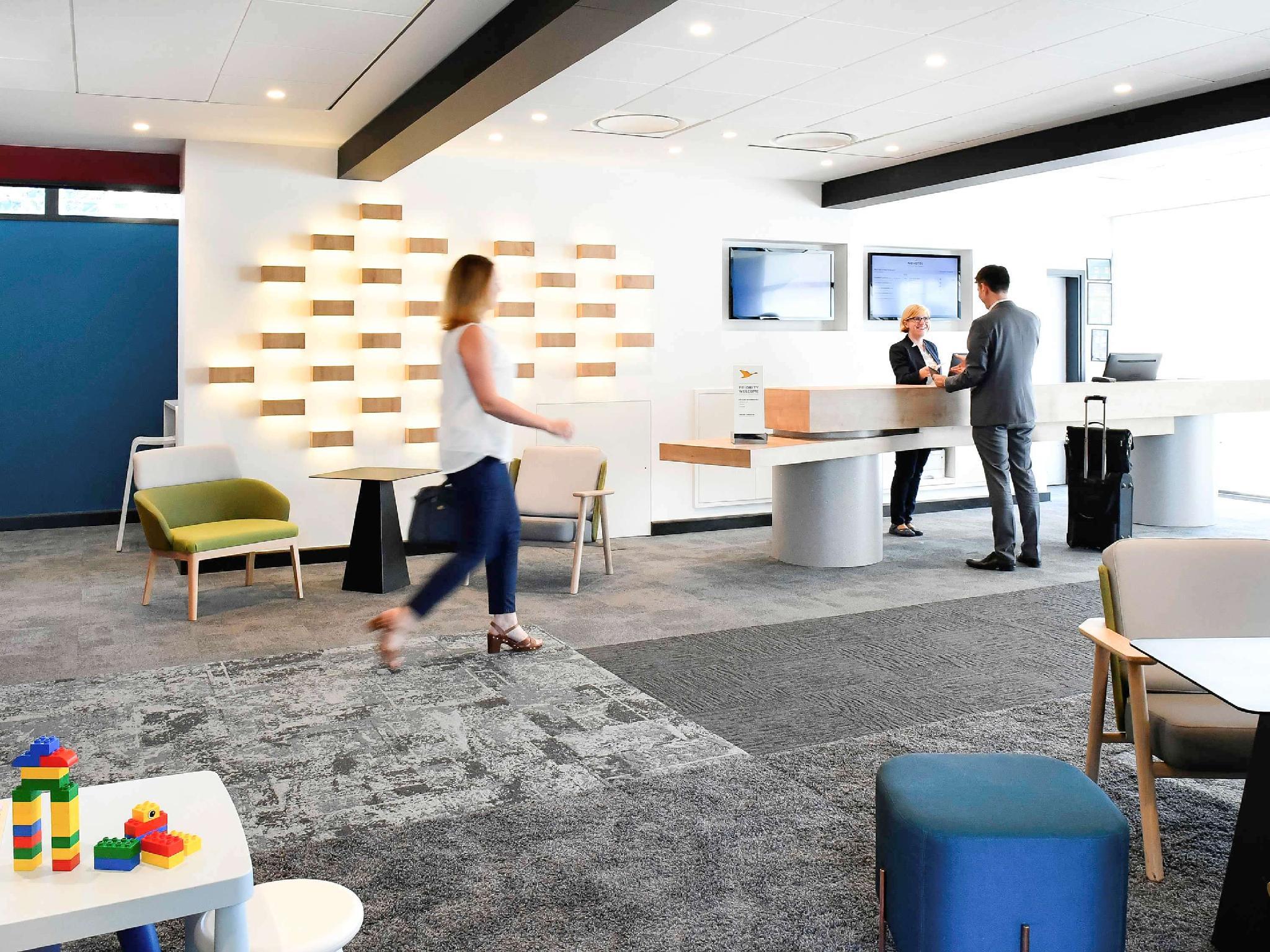 Ngoại cảnh khách sạn