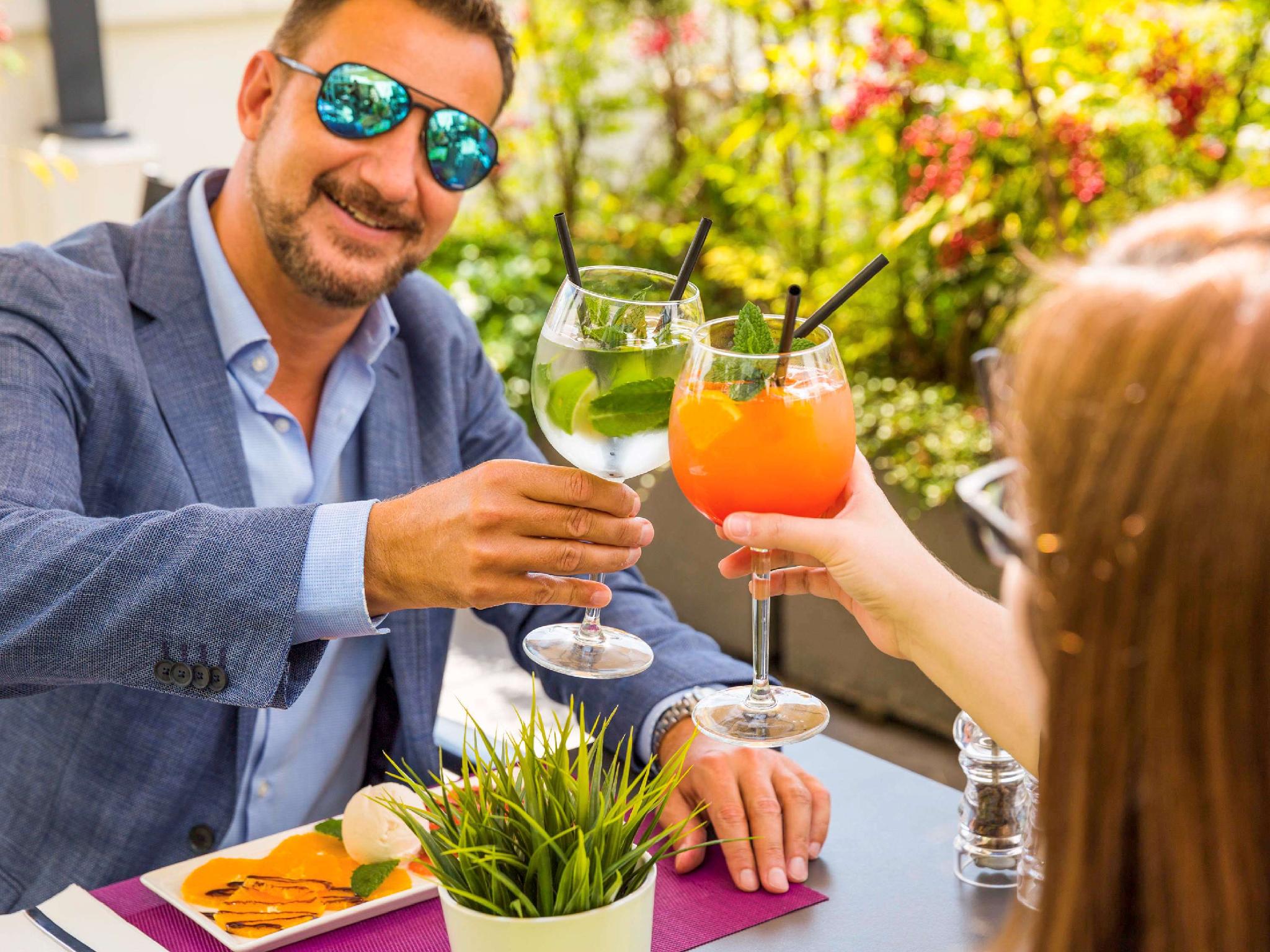 Ngoại cảnh khách sạn