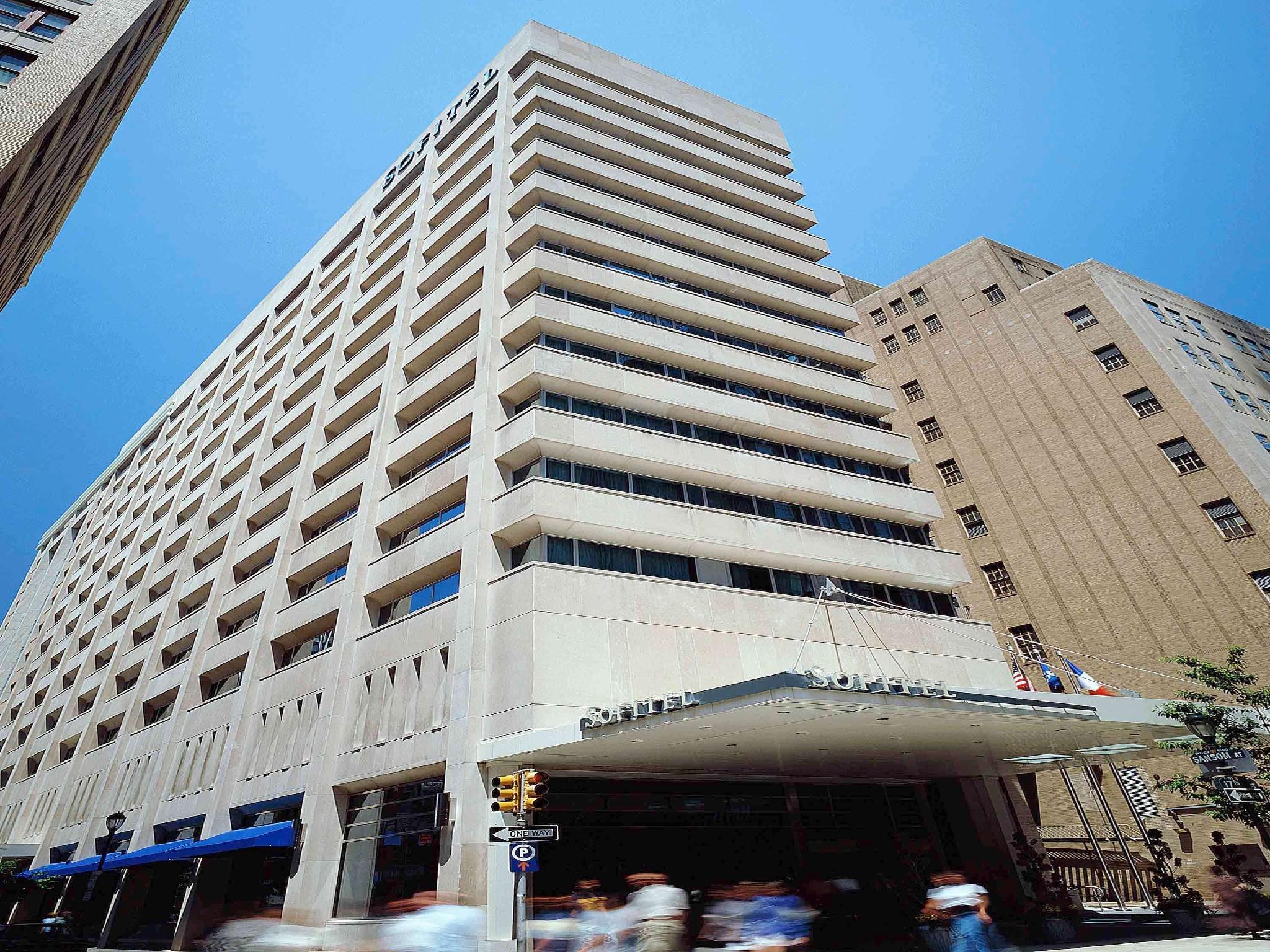 Ngoại cảnh khách sạn