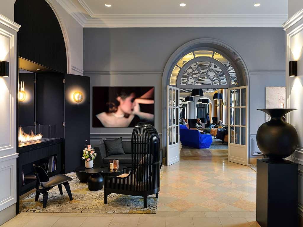 Ngoại cảnh khách sạn