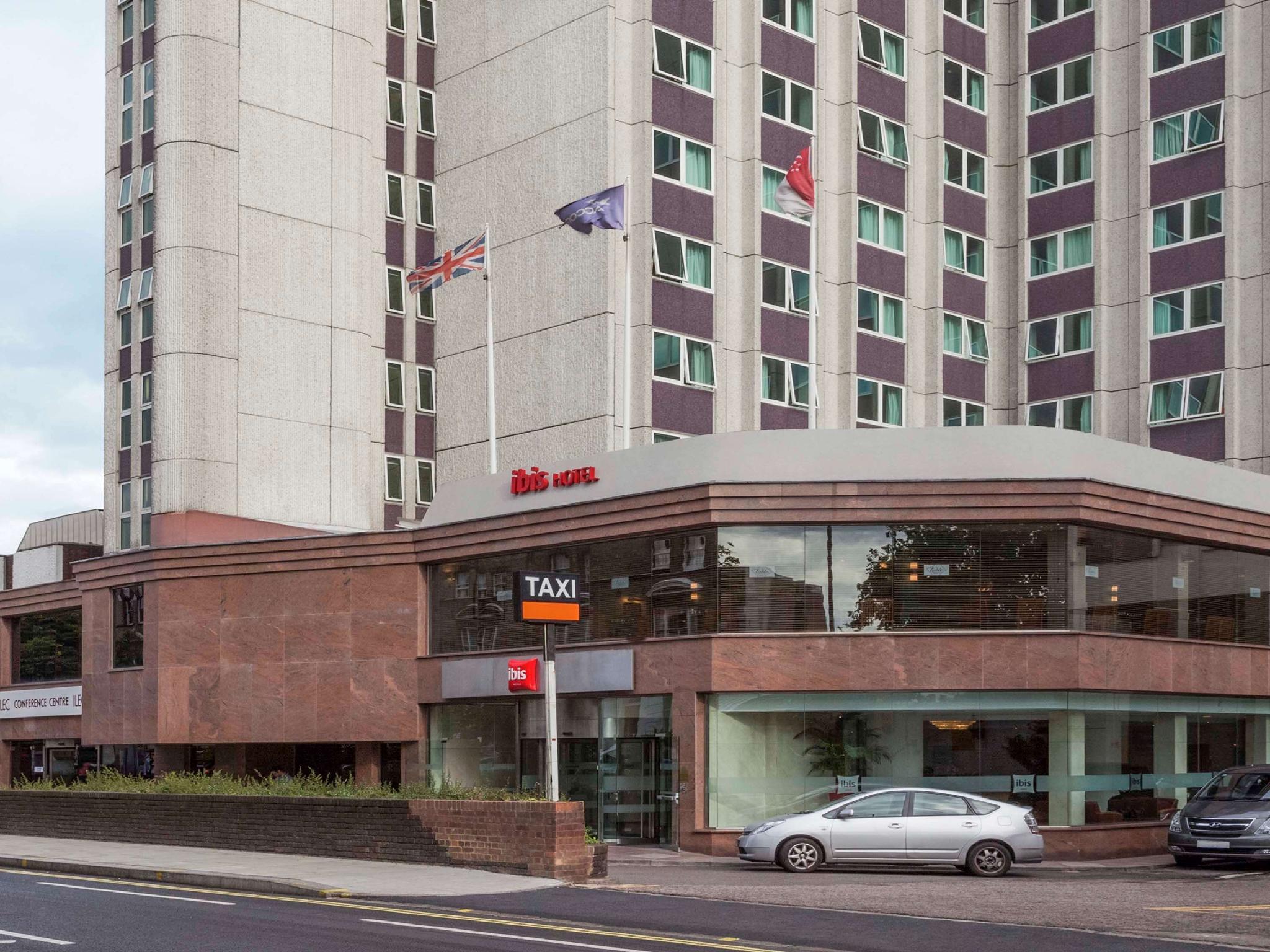 Ngoại cảnh khách sạn