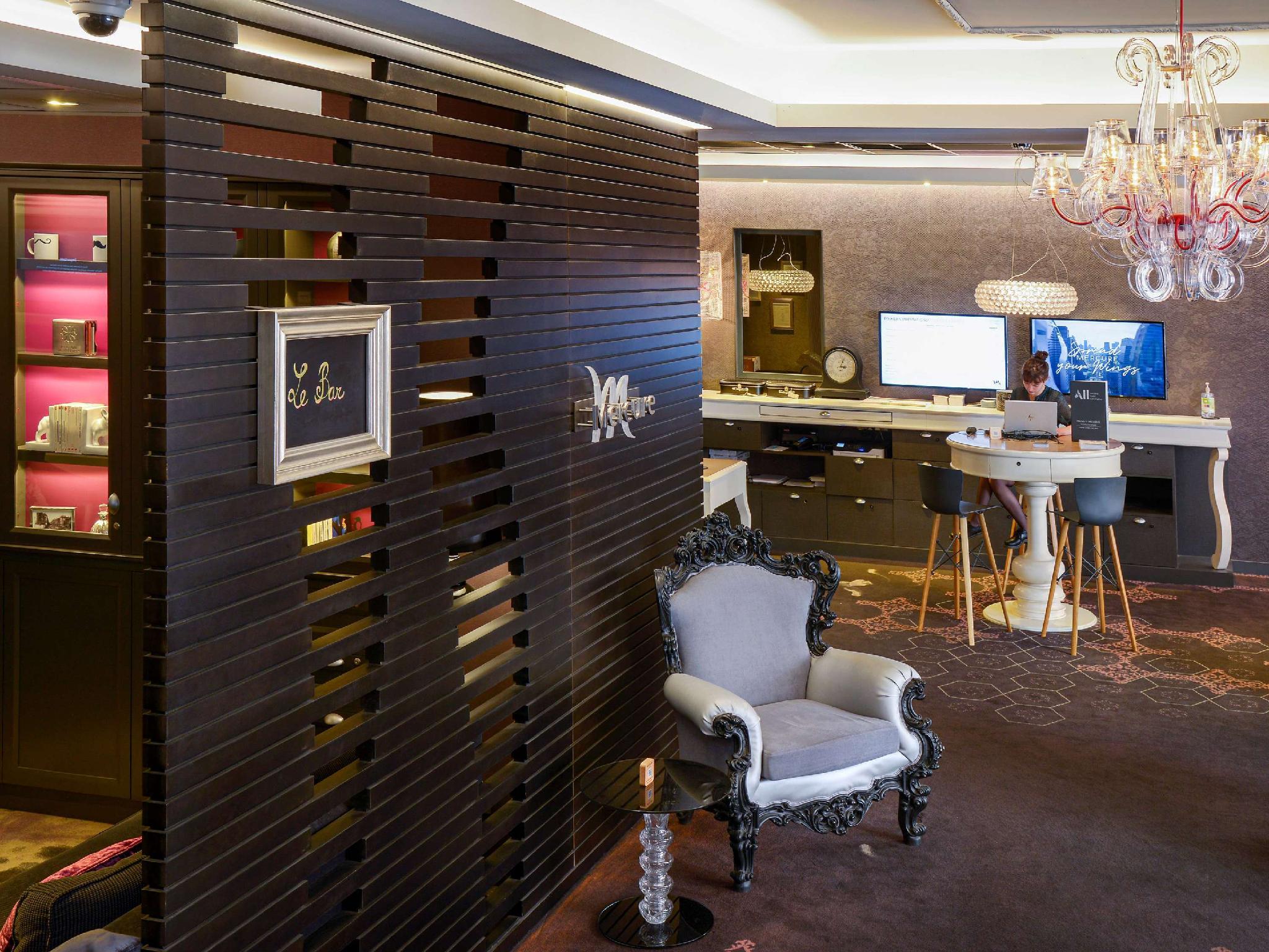 Ngoại cảnh khách sạn