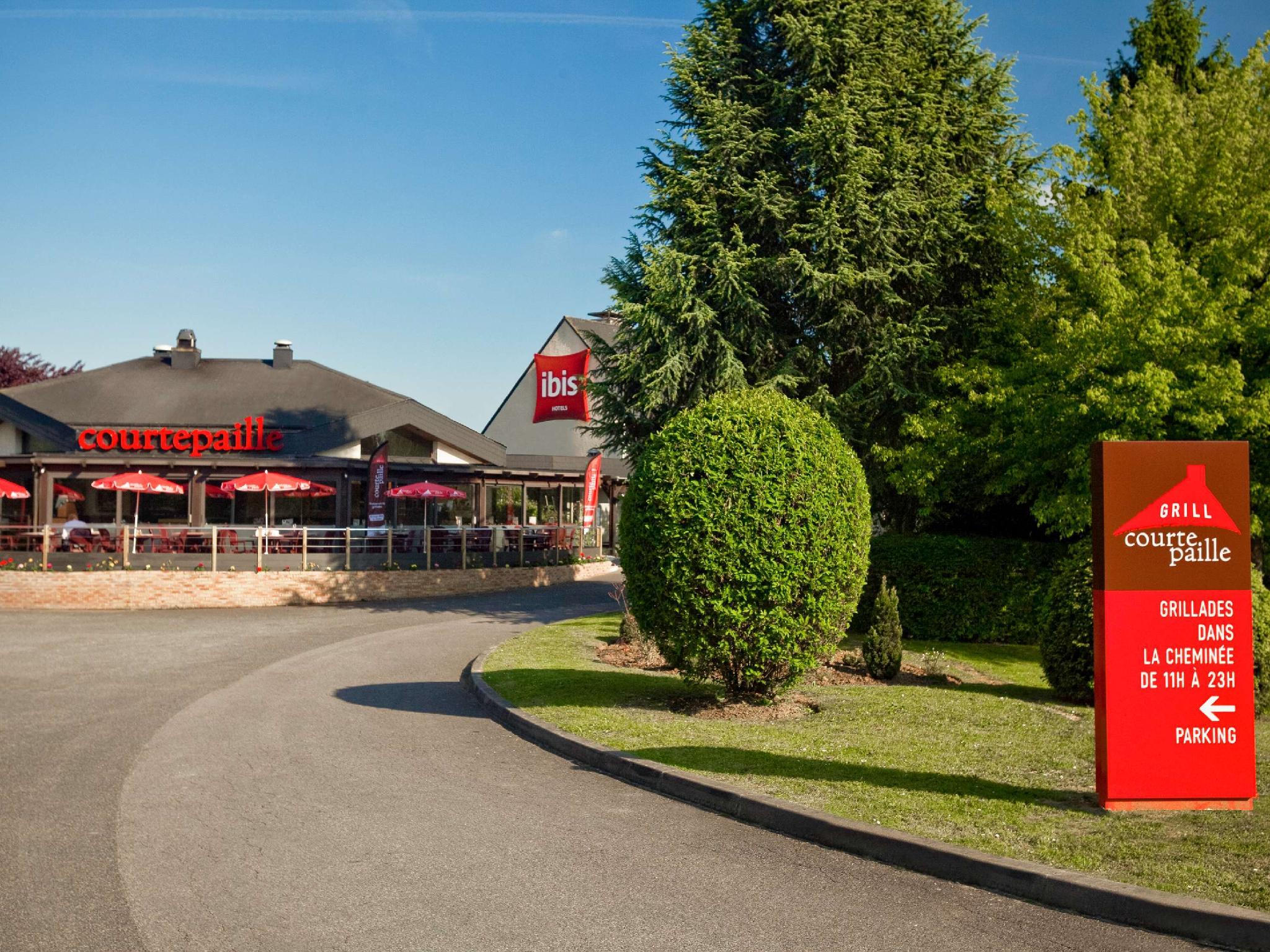 Ngoại cảnh khách sạn