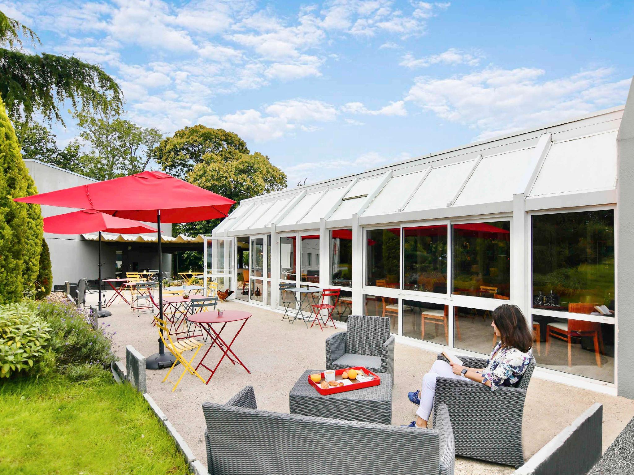 Ngoại cảnh khách sạn