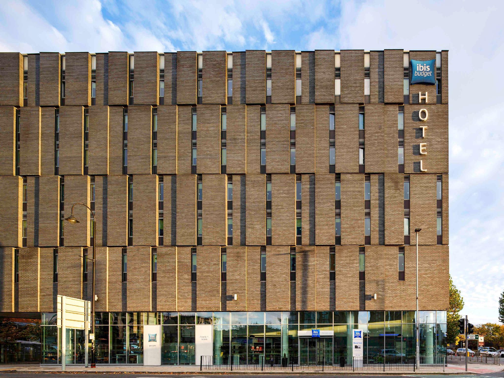 Ngoại cảnh khách sạn