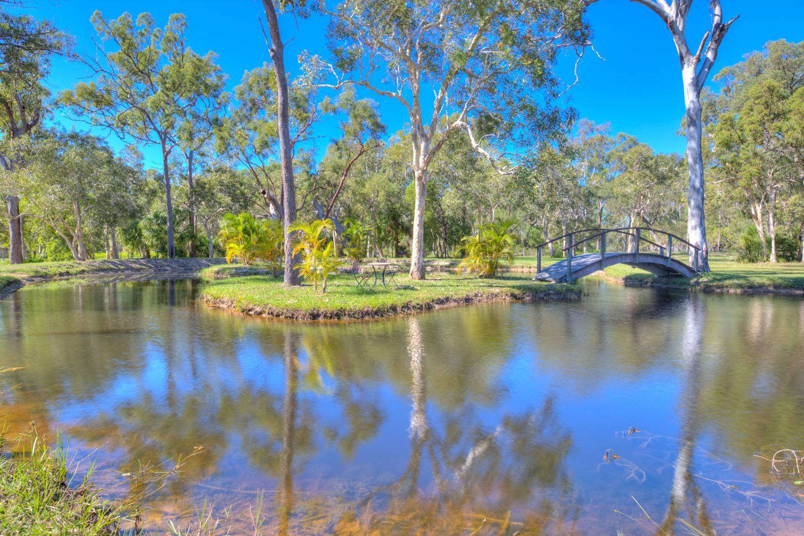 Khu vực xung quanh