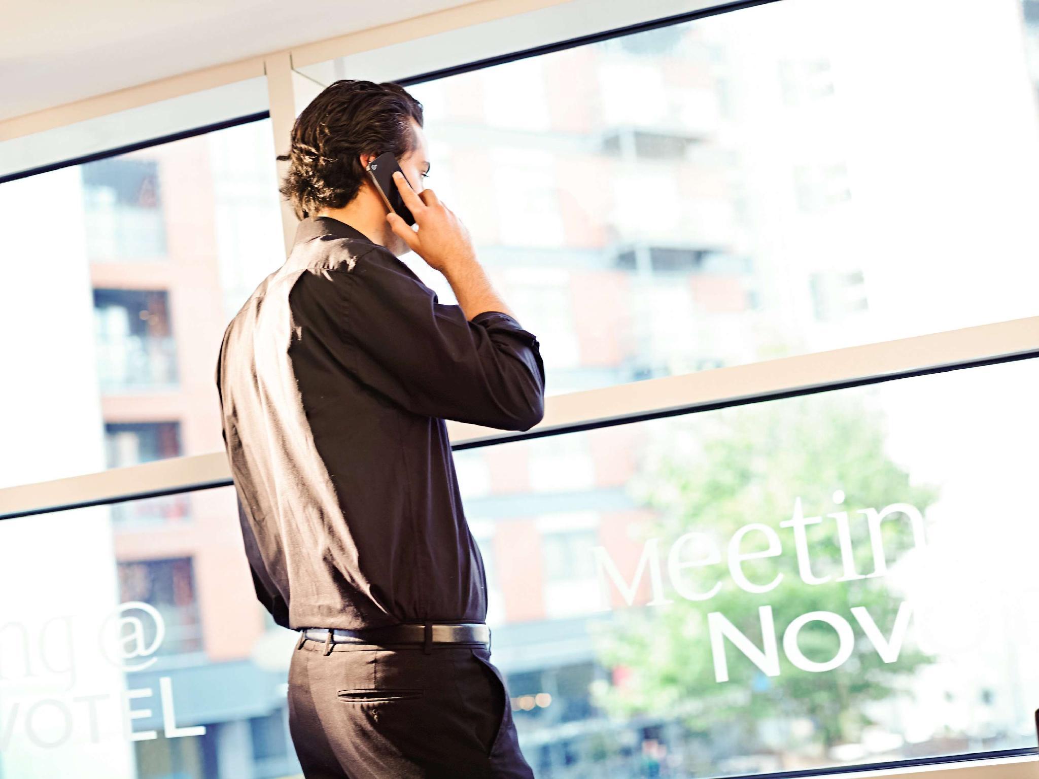 Trung tâm hội nghị