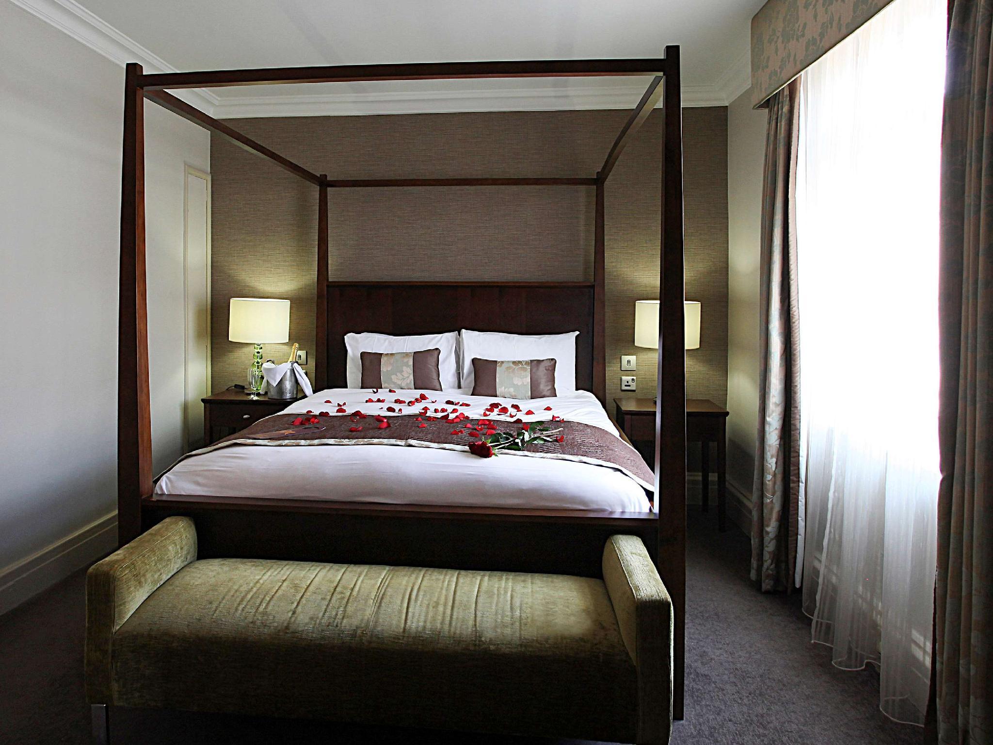 Trung tâm hội nghị