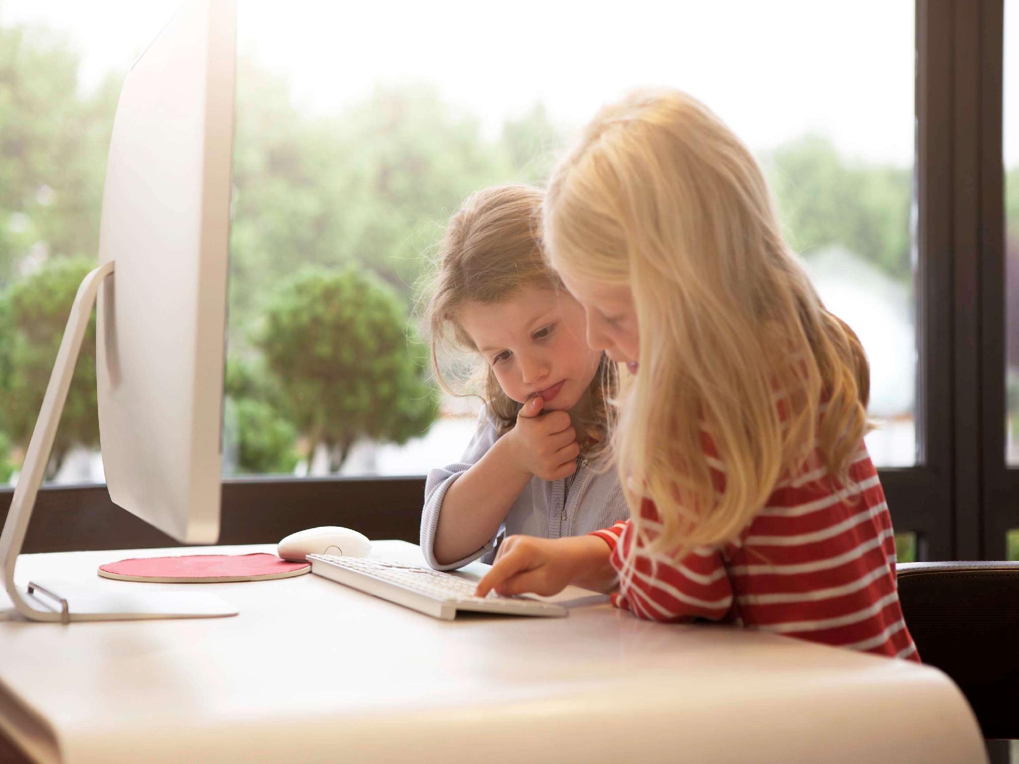 Khu vui chơi trẻ em