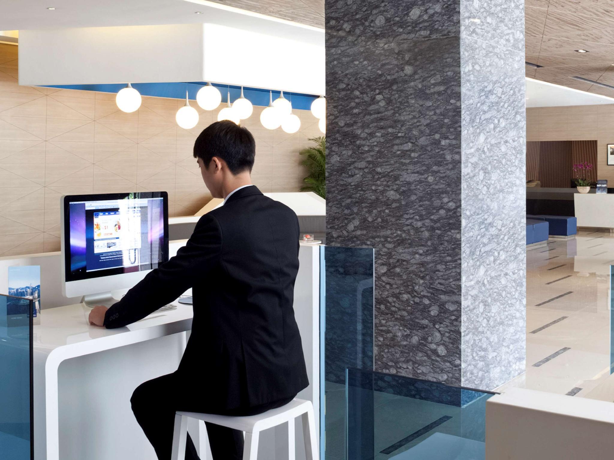 Ngoại cảnh khách sạn