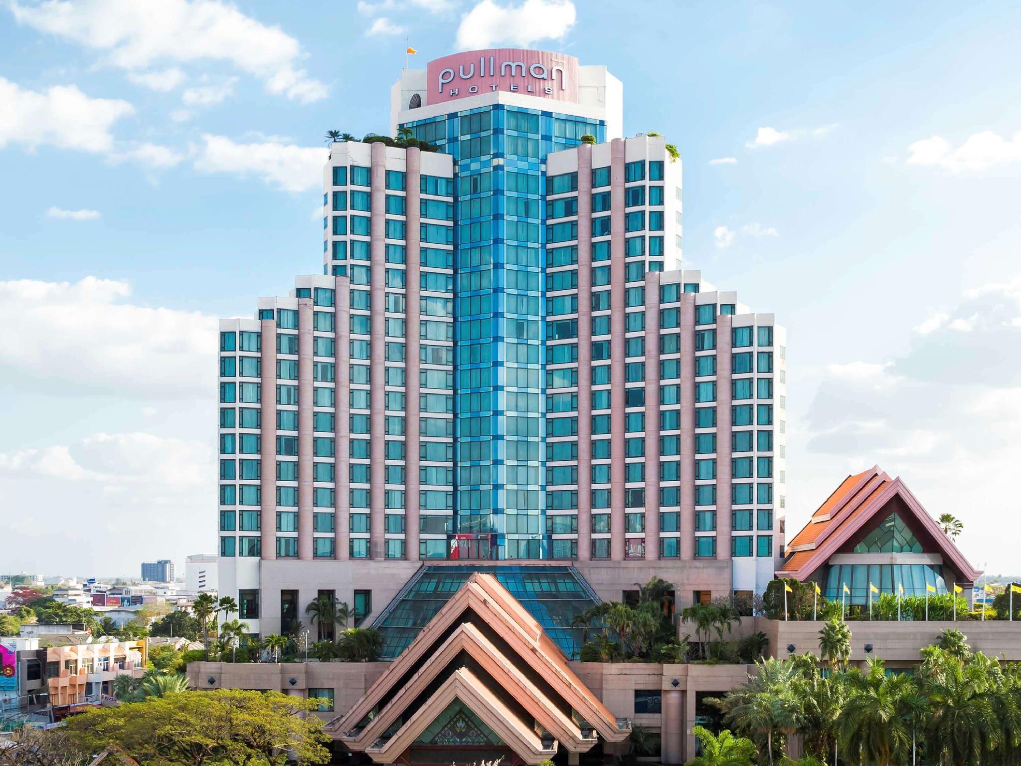 Ngoại cảnh khách sạn