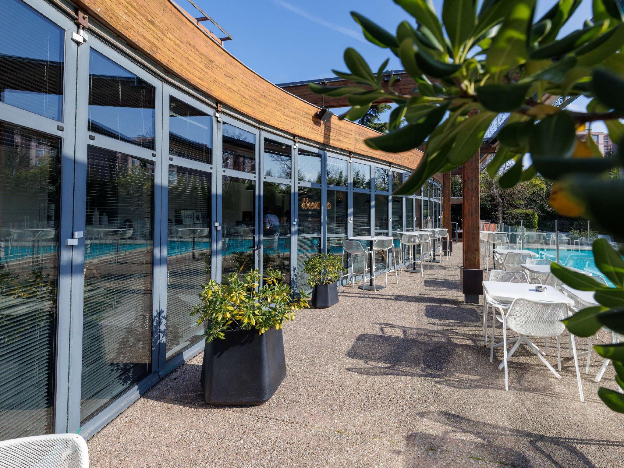 Ngoại cảnh khách sạn