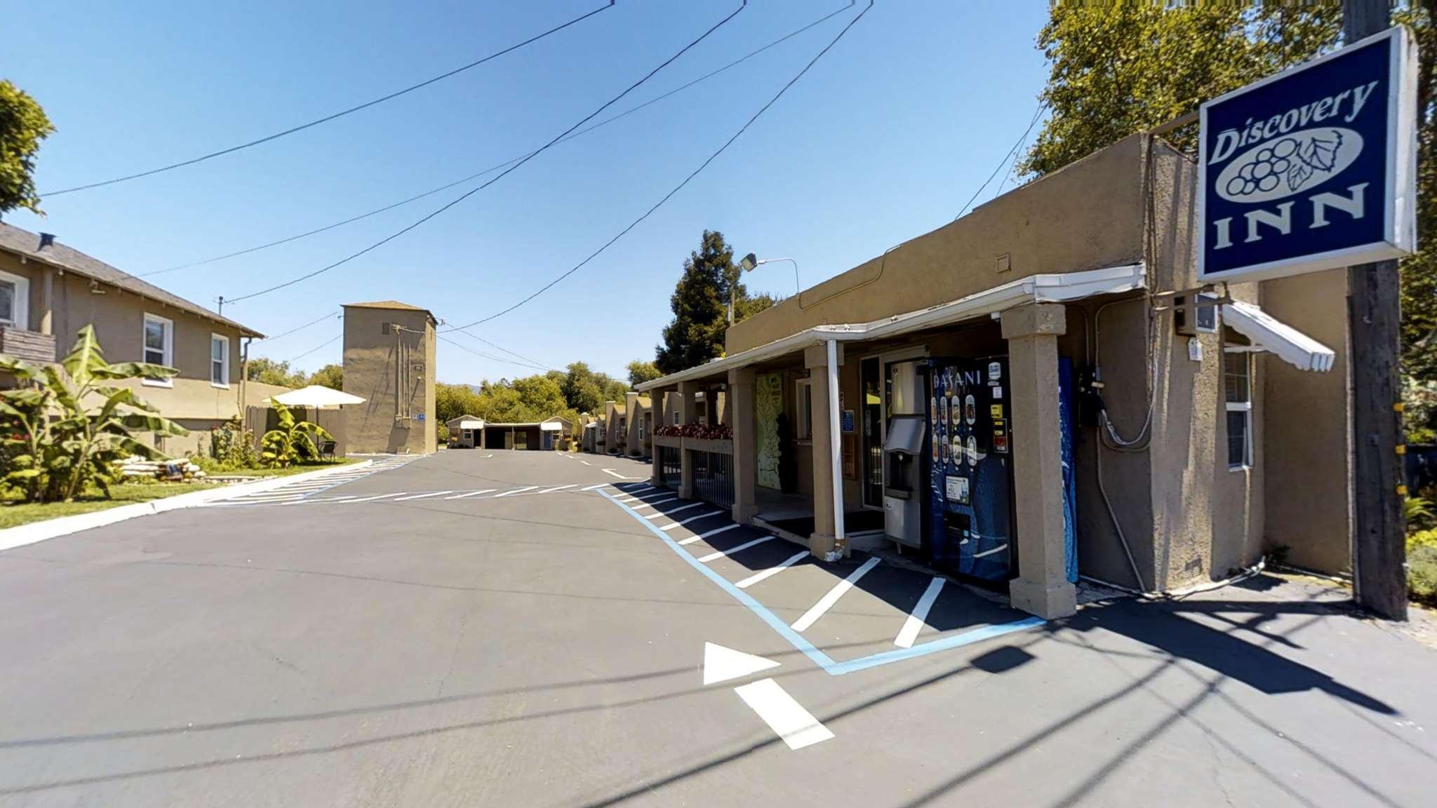 Ngoại cảnh khách sạn