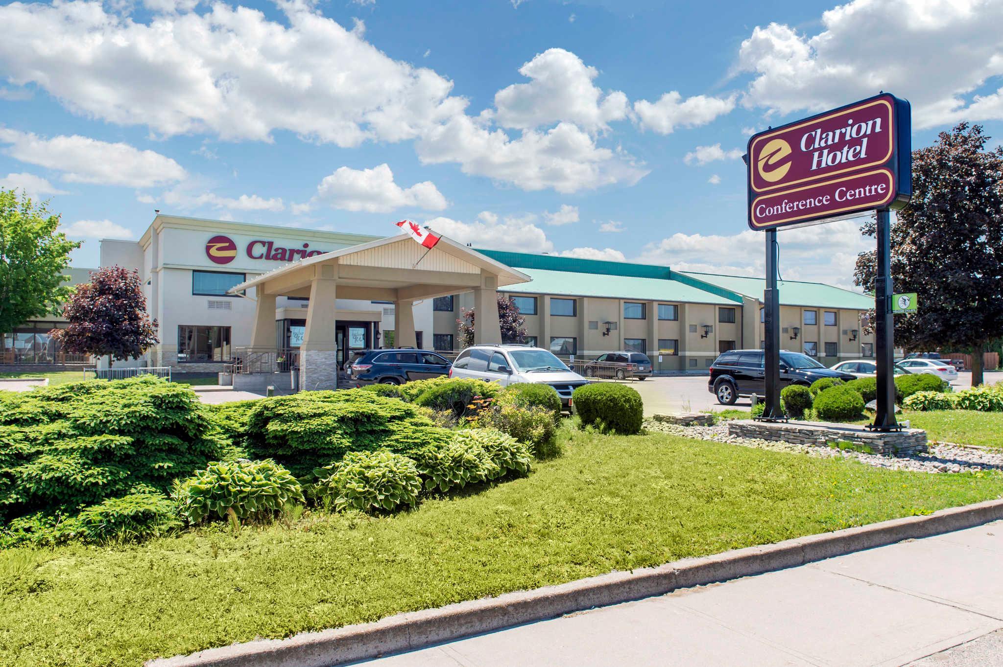 Ngoại cảnh khách sạn