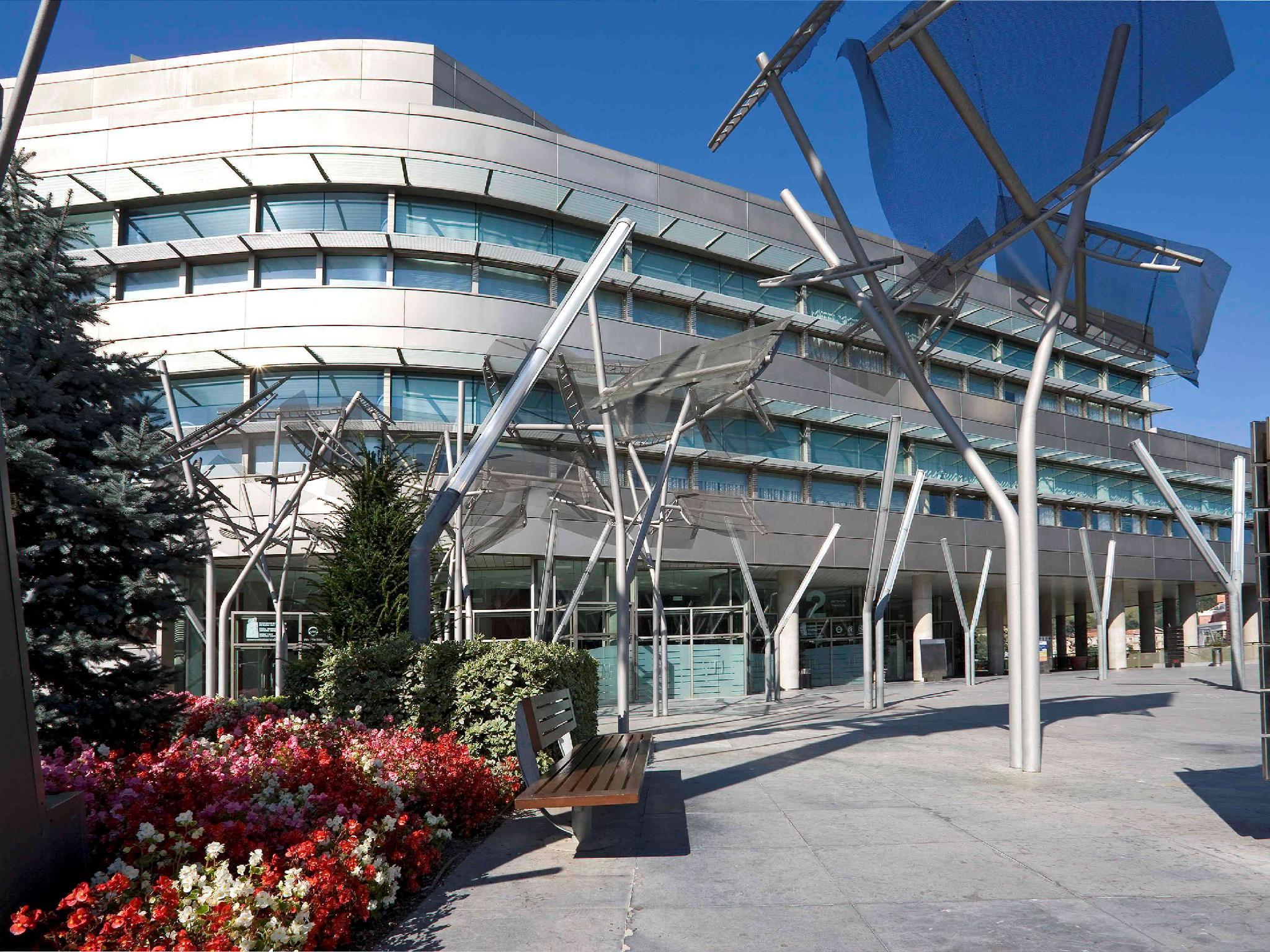 Trung tâm hội nghị