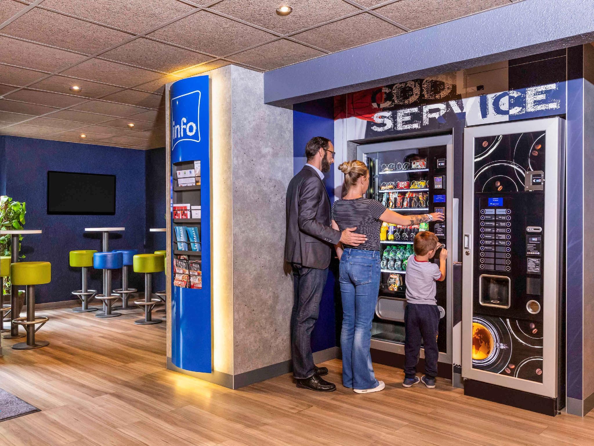 Ngoại cảnh khách sạn