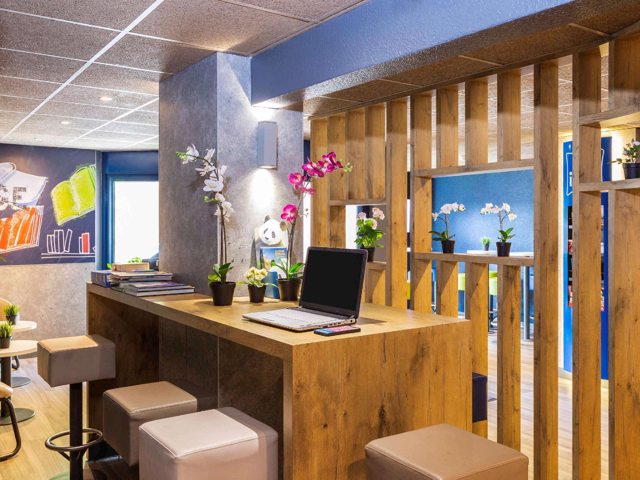 Ngoại cảnh khách sạn