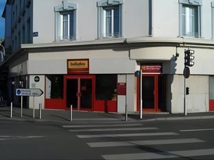 Ngoại cảnh khách sạn