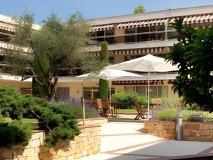 Ngoại cảnh khách sạn