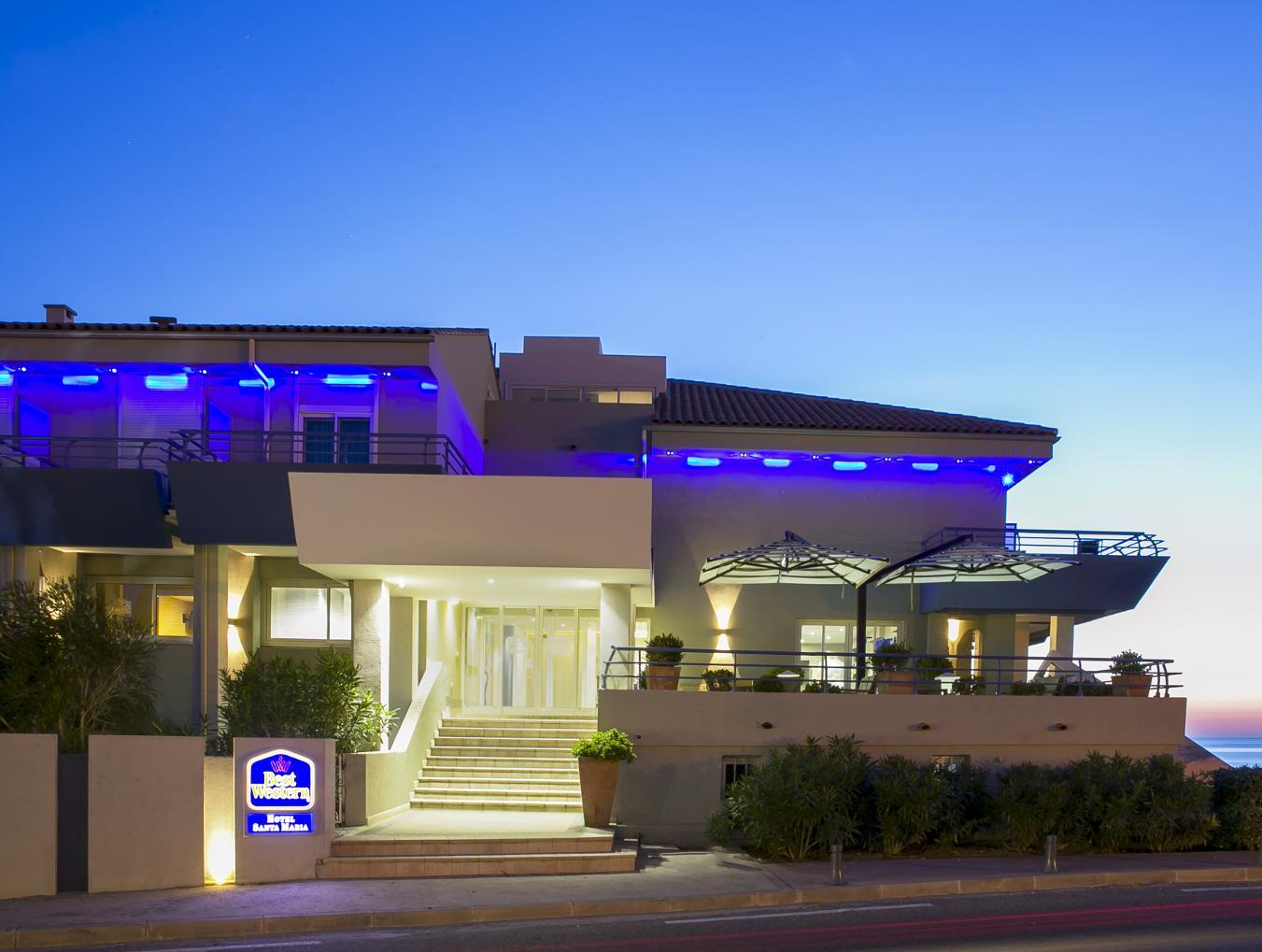 Ngoại cảnh khách sạn