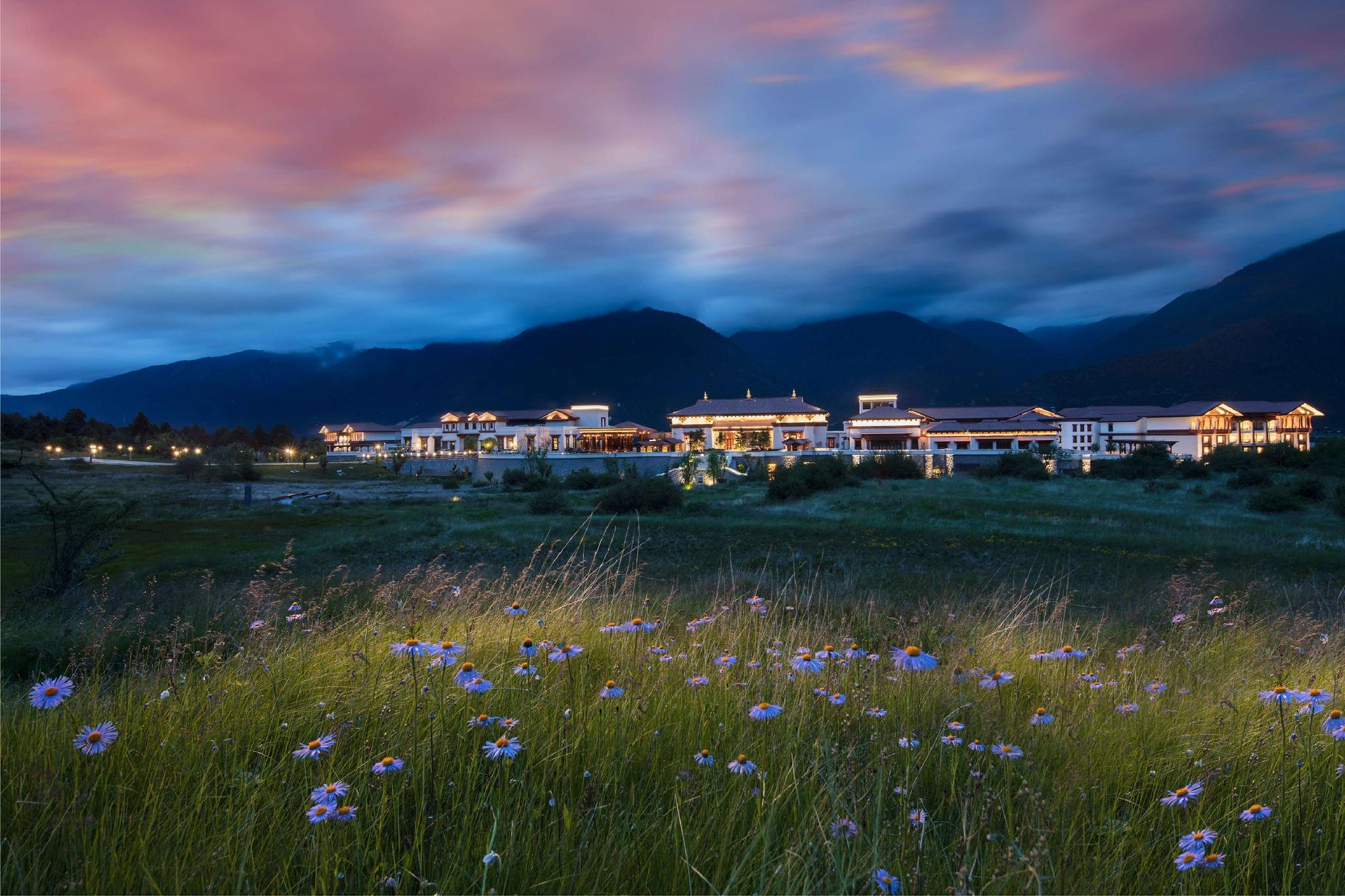 Ngoại cảnh khách sạn