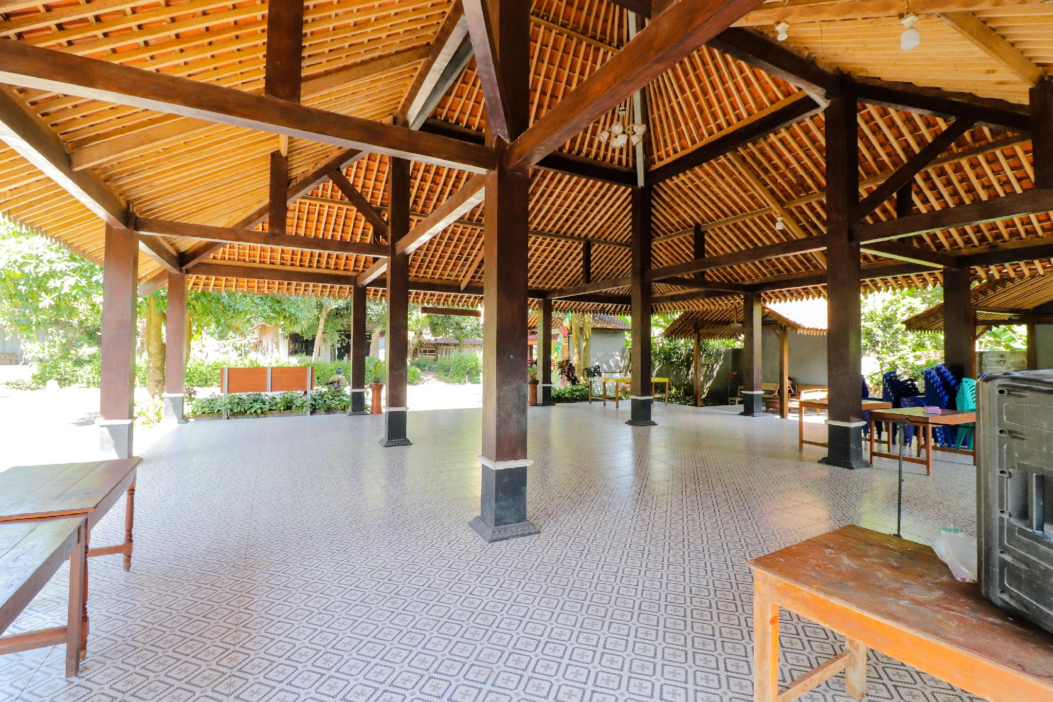 Ngoại cảnh khách sạn