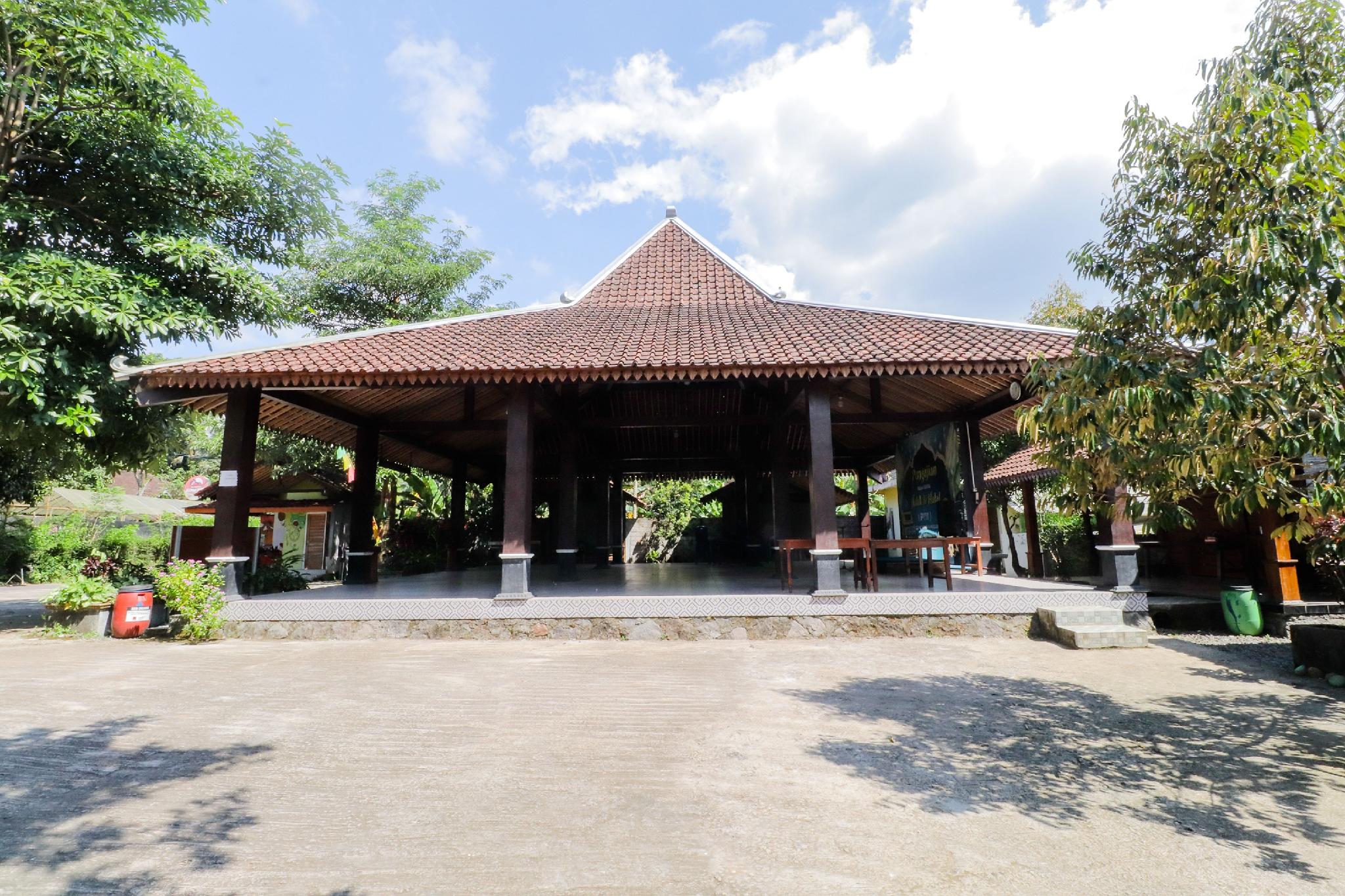 Ngoại cảnh khách sạn