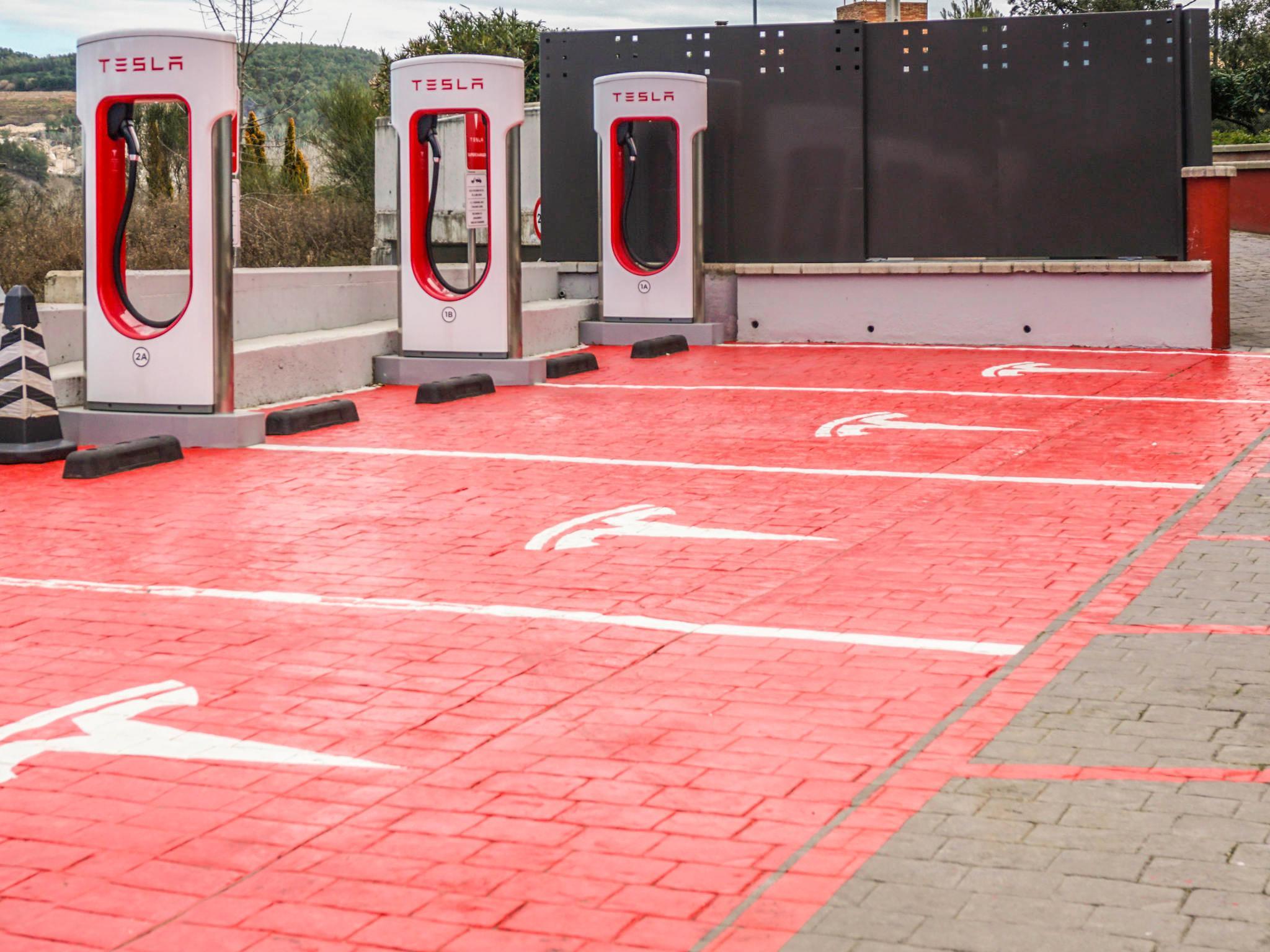 Nơi tham quan gần đây