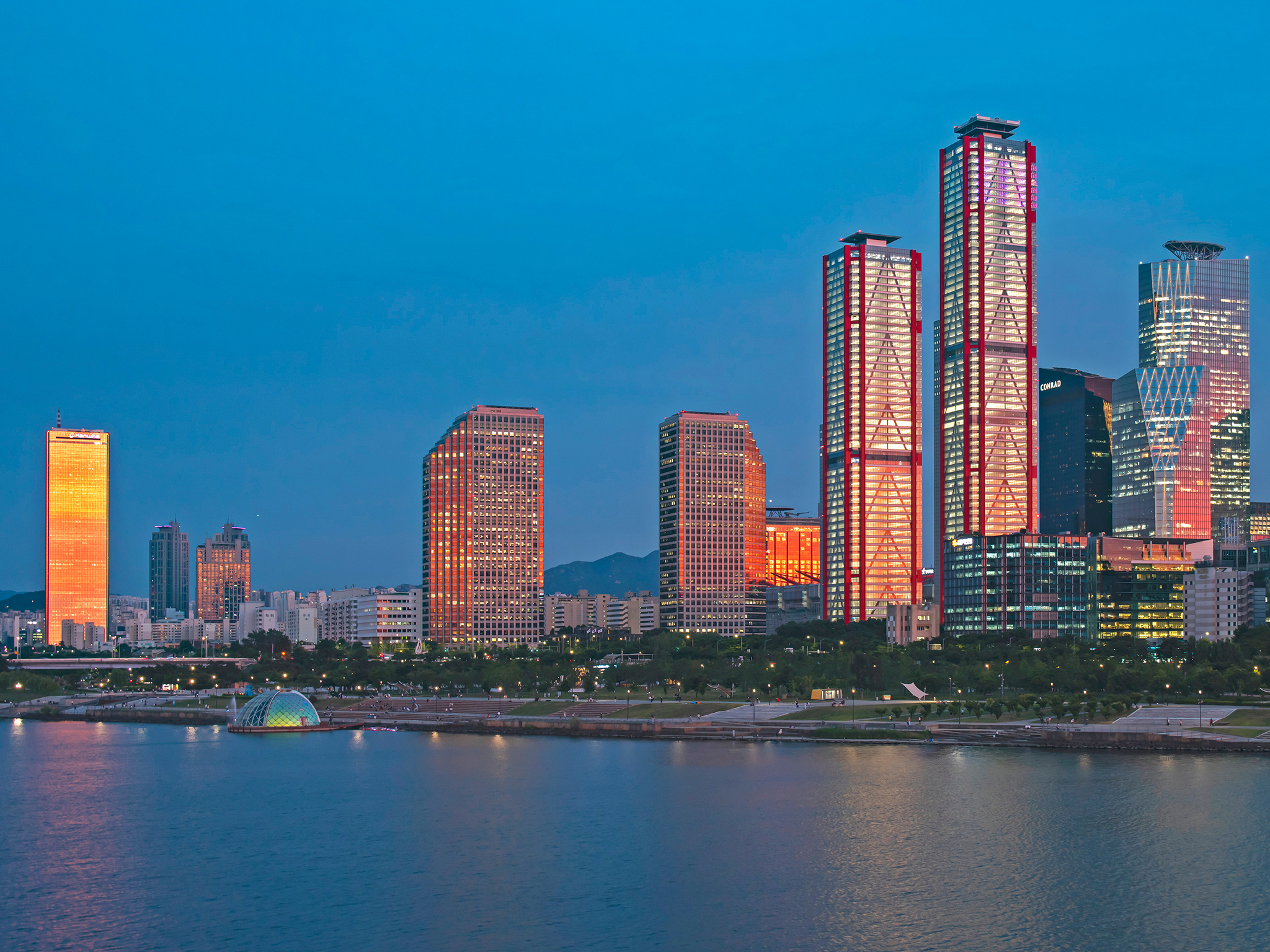 Khu vực xung quanh