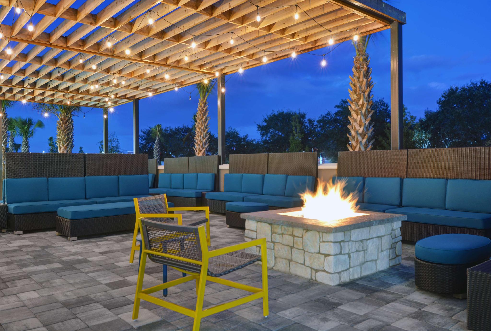 Ngoại cảnh khách sạn