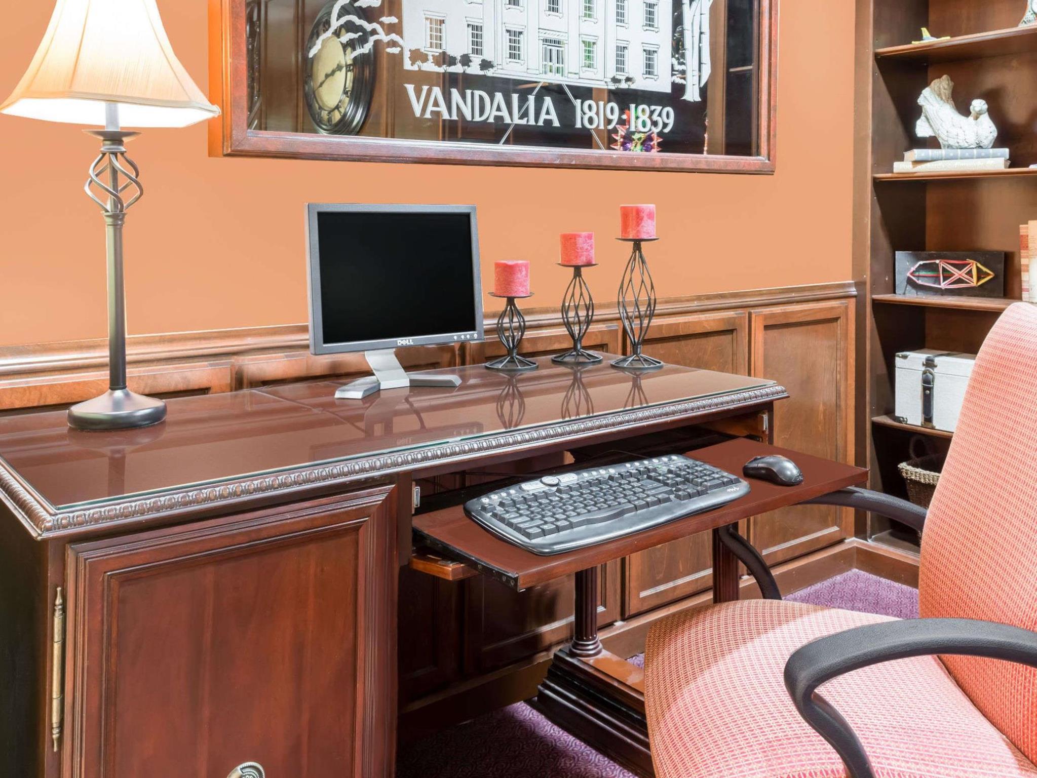 Trung tâm hội nghị