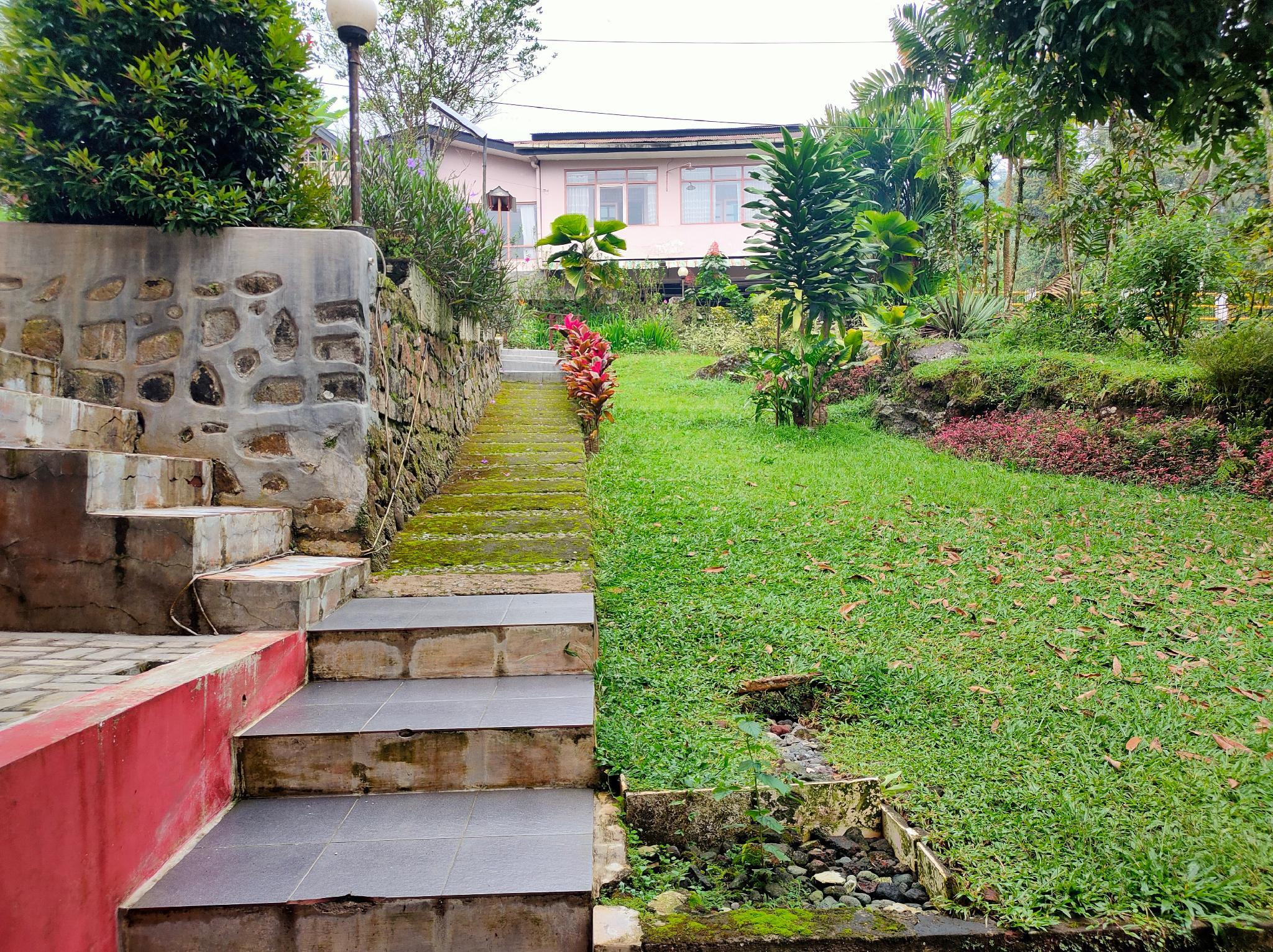 Ngoại cảnh khách sạn