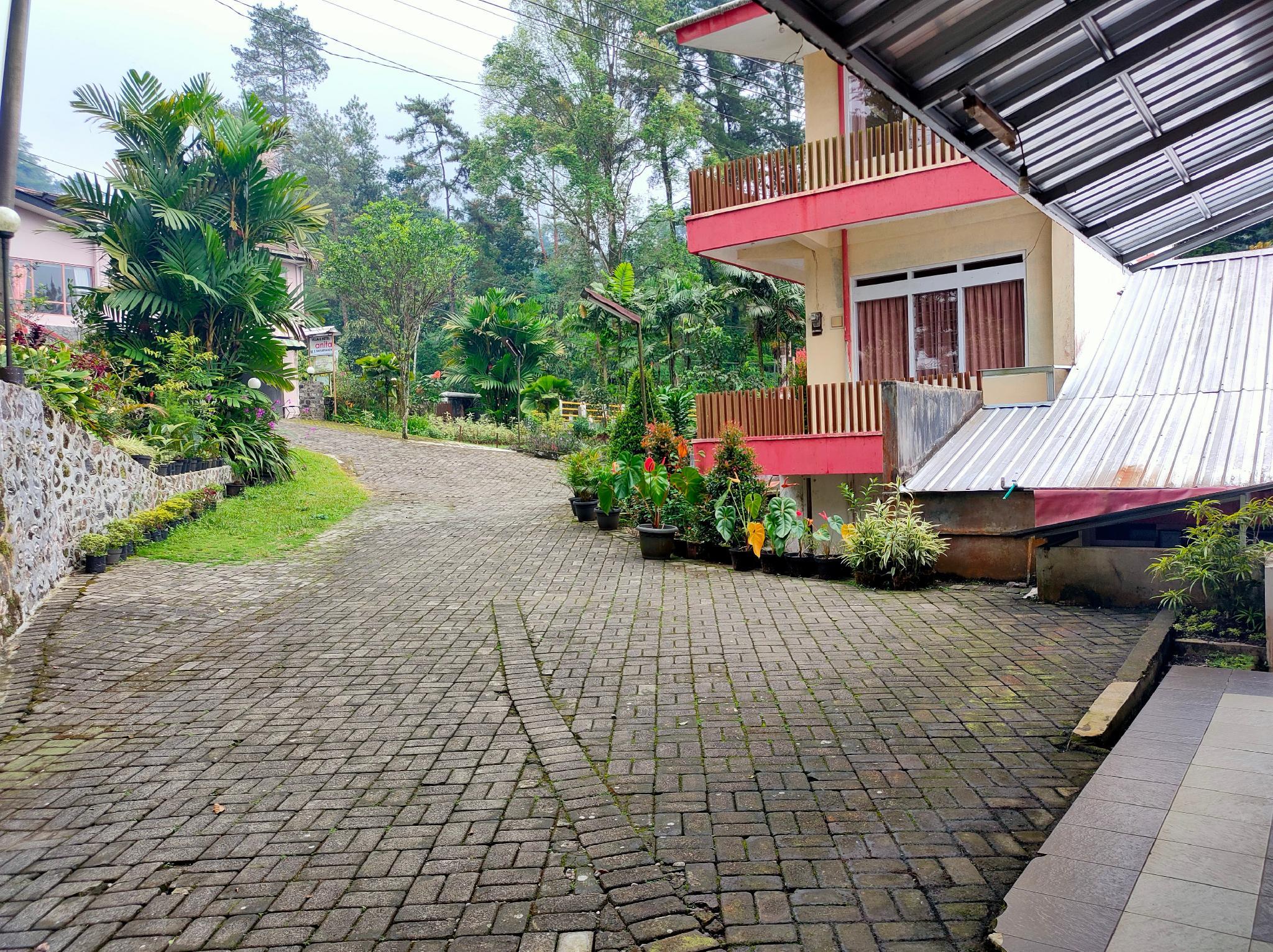 Ngoại cảnh khách sạn