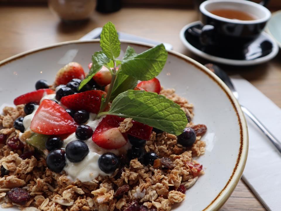 Đồ ăn và thức uống