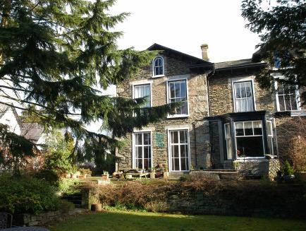 Ngoại cảnh khách sạn