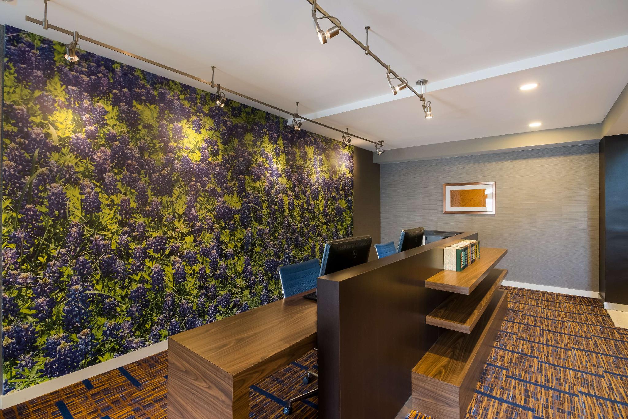 Trung tâm hội nghị