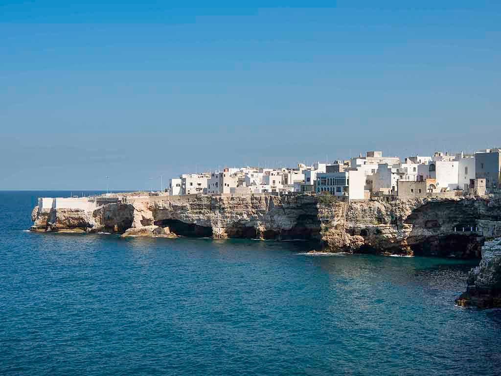 Nơi tham quan gần đây