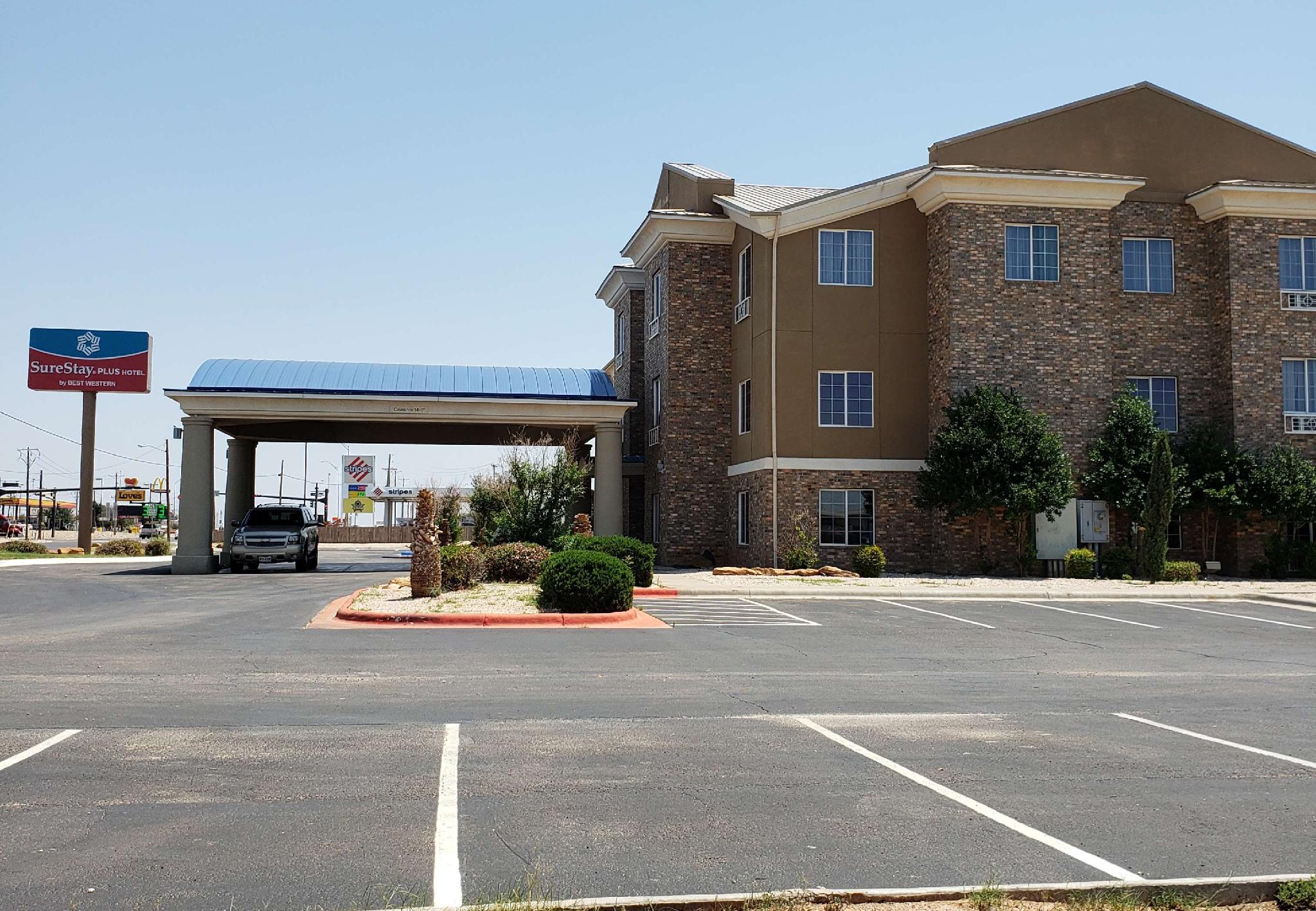 Ngoại cảnh khách sạn