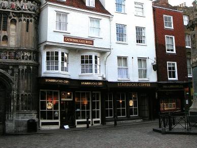 Ngoại cảnh khách sạn