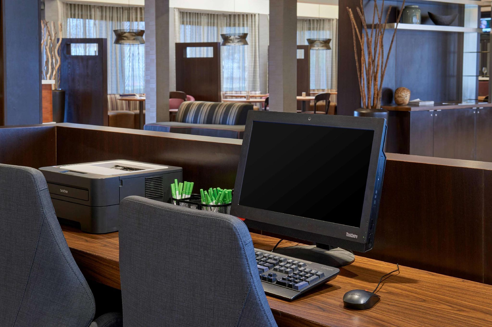 Trung tâm hội nghị