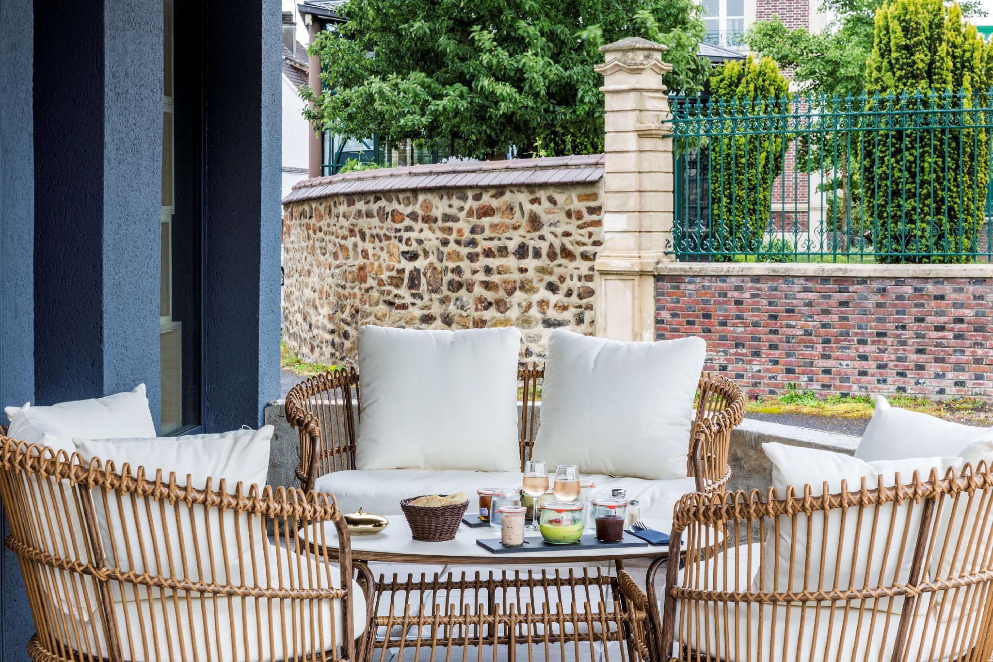 Ngoại cảnh khách sạn